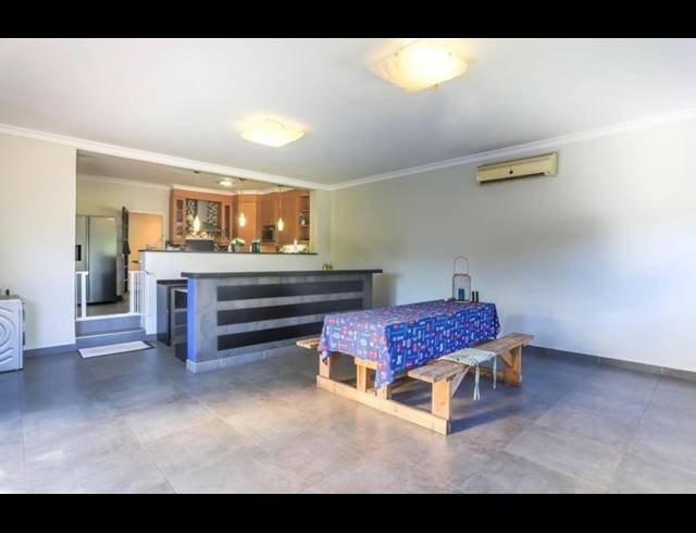 3 BEDROOM FREEHOLD FOR SALE IN RANDHART